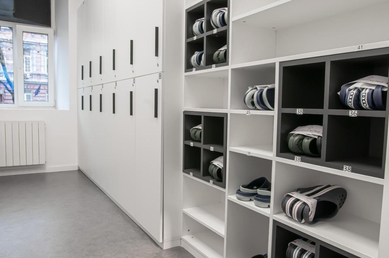 Av-2 Capsule Hotel Kiev Esterno foto